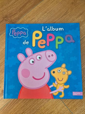 Livre L'album de Peppa - Hachette