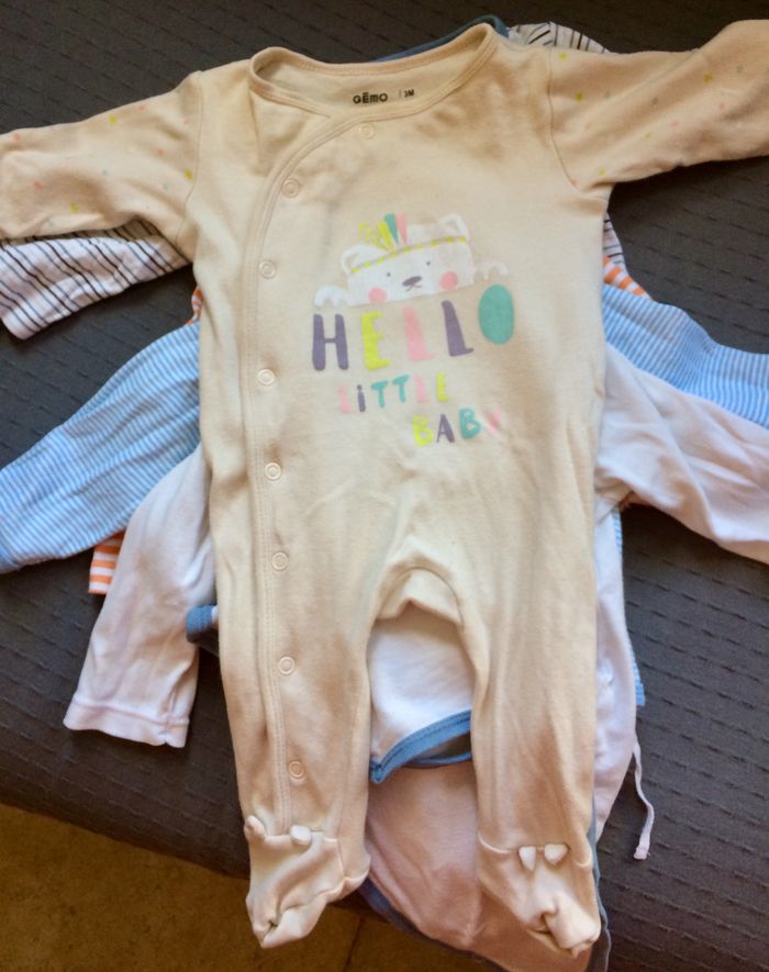 Lot de 5 bodies + 1 pyjama - Taille 62 cm / 3 mois - photo numéro 7