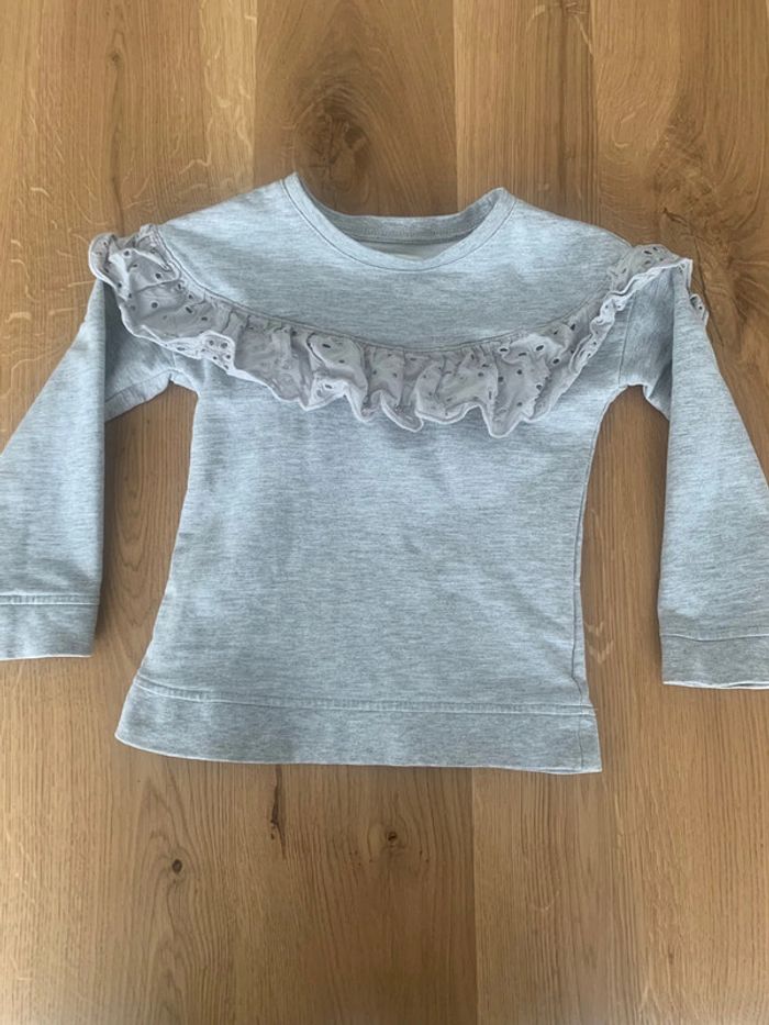 Pull à volant fille