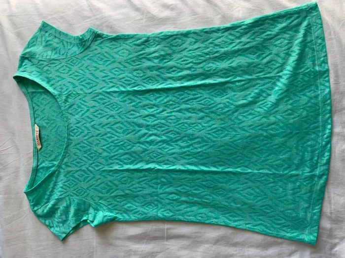 Tee shirt manches courtes avec motifs - photo numéro 2