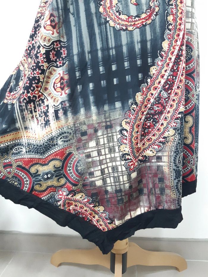 Robe dos nu à motif - photo numéro 3