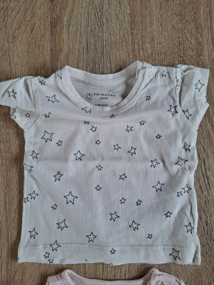 Lot Tee-shirts 3 mois - photo numéro 5