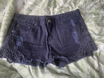 Short bleu