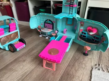 Bus poupée LOL