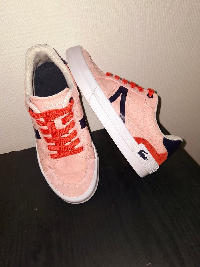 Basket lacoste fille 37
