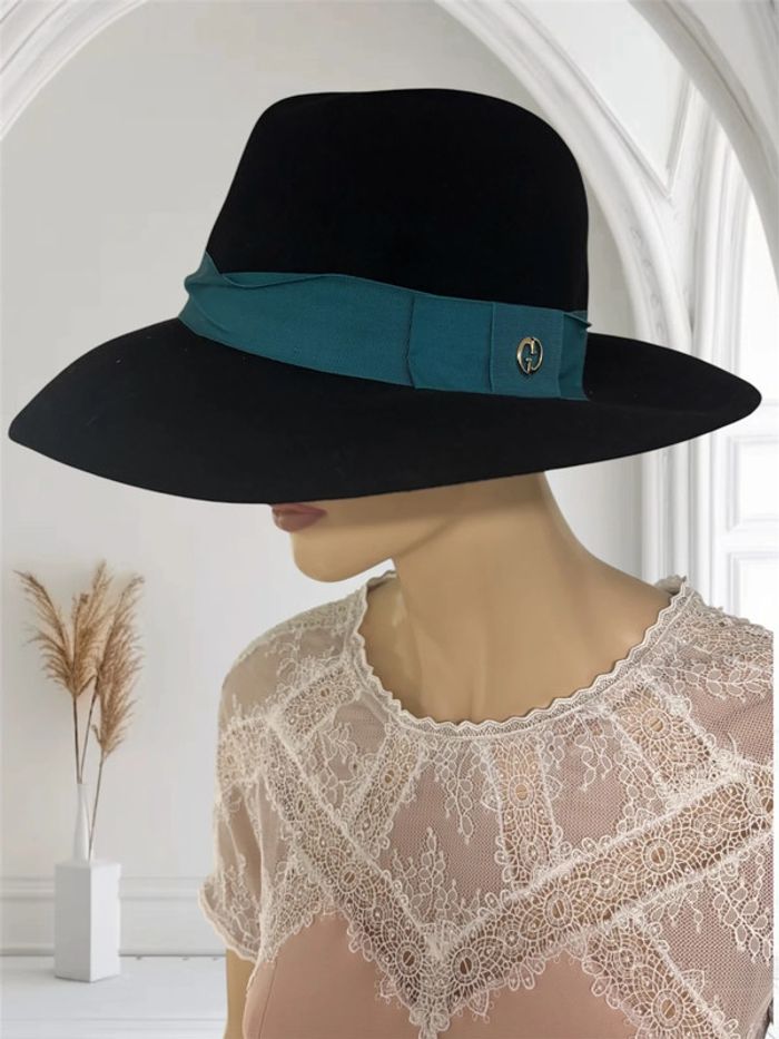Chapeaux Gucci femme noir et turquoise taille s
