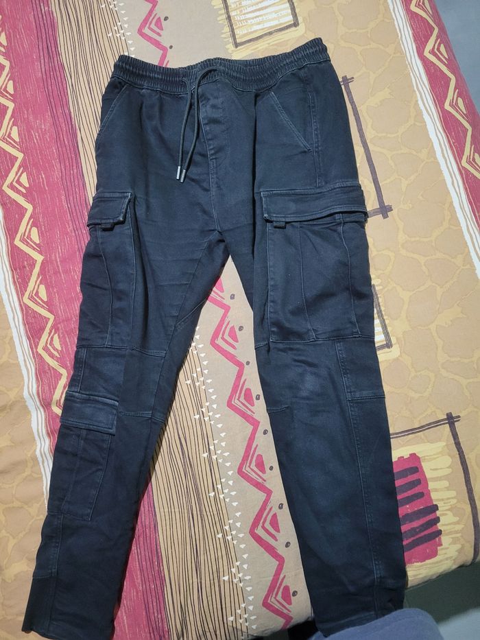Pantalon cargo