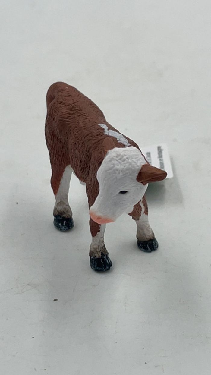Figurine Veau Hereford Calf-Standing Neotilus / CollectA N•88236 neuf - photo numéro 3