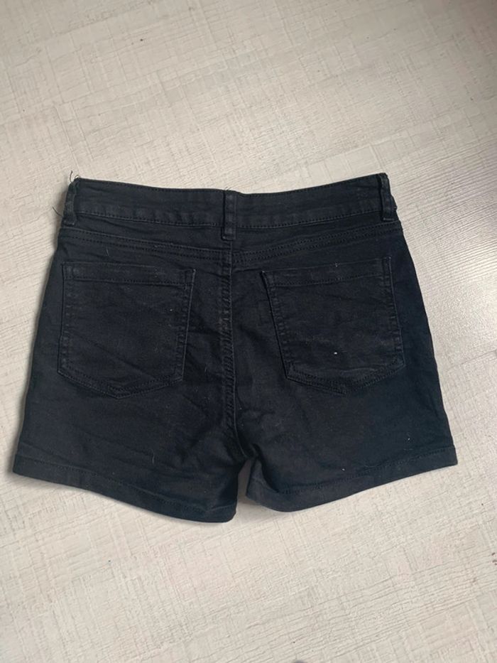 Short noir - photo numéro 2