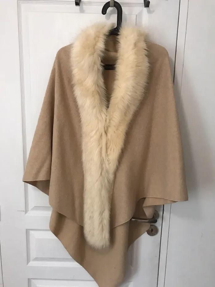 Cape beige
