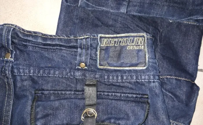 Jean homme T 42 - photo numéro 6