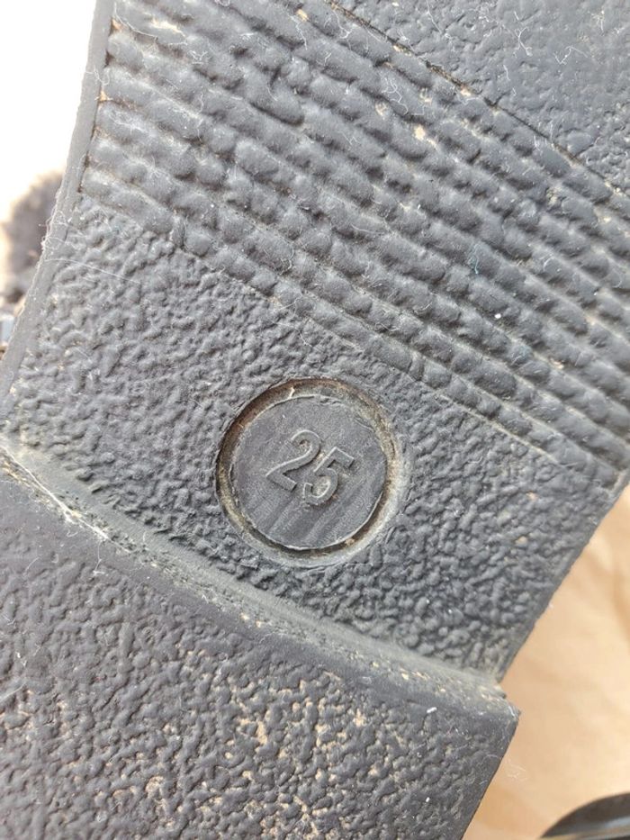 Bottines noires - photo numéro 4