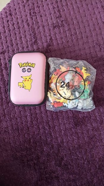 Pochette pokémon Figurines