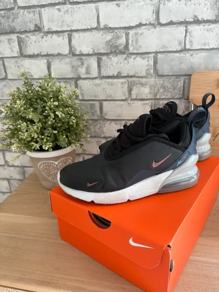 Basket Nike air max 270 T 33 enfant noel cadeau idée - photo numéro 5