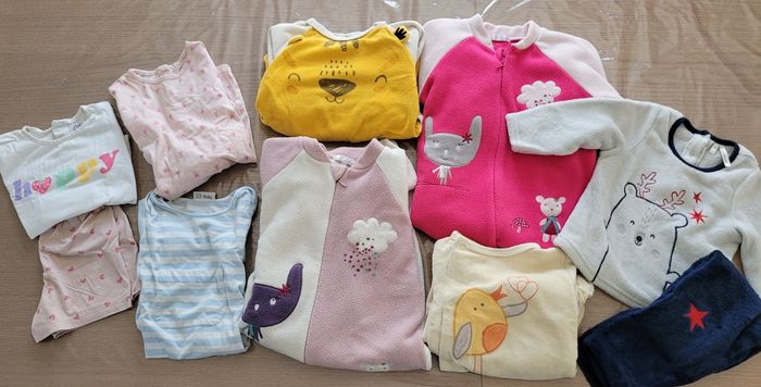 Lot vêtements fille 2 ans toute saison - photo numéro 3