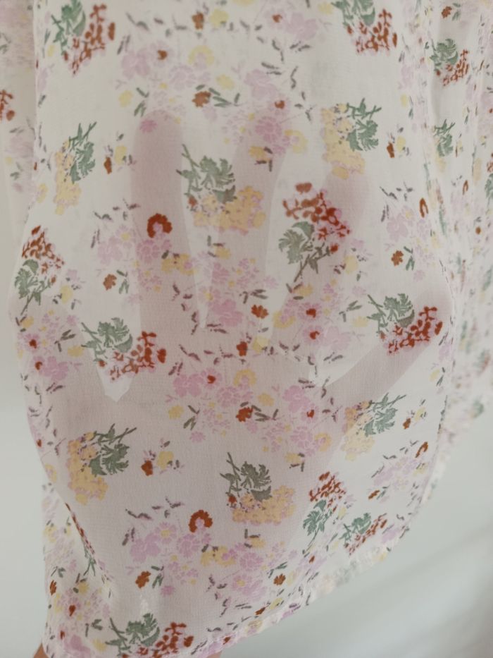 Haut fluide transparent taille 38 - photo numéro 7