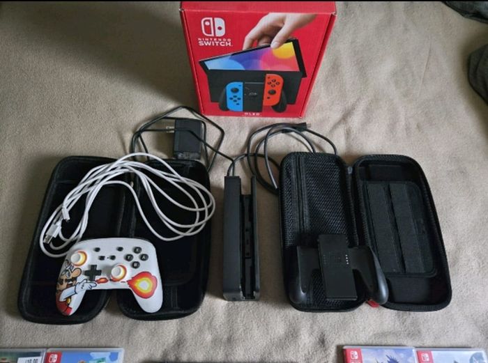 Nintendo Switch OLED 64 Go - photo numéro 2