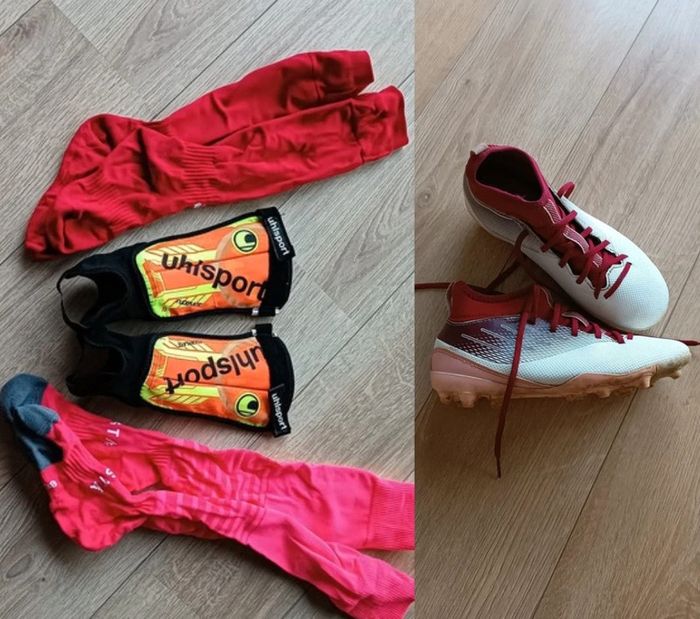 Lot pour foot crampons chaussettes protège tibia