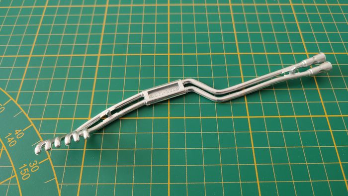 Ligne échappement droite 3011-3308 pièce détachée miniature Bburago Burago Ferrari GTO 1962 1/18 1/1