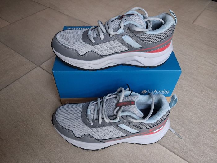 Chaussures Columbia plateau femme - Neuves - photo numéro 1