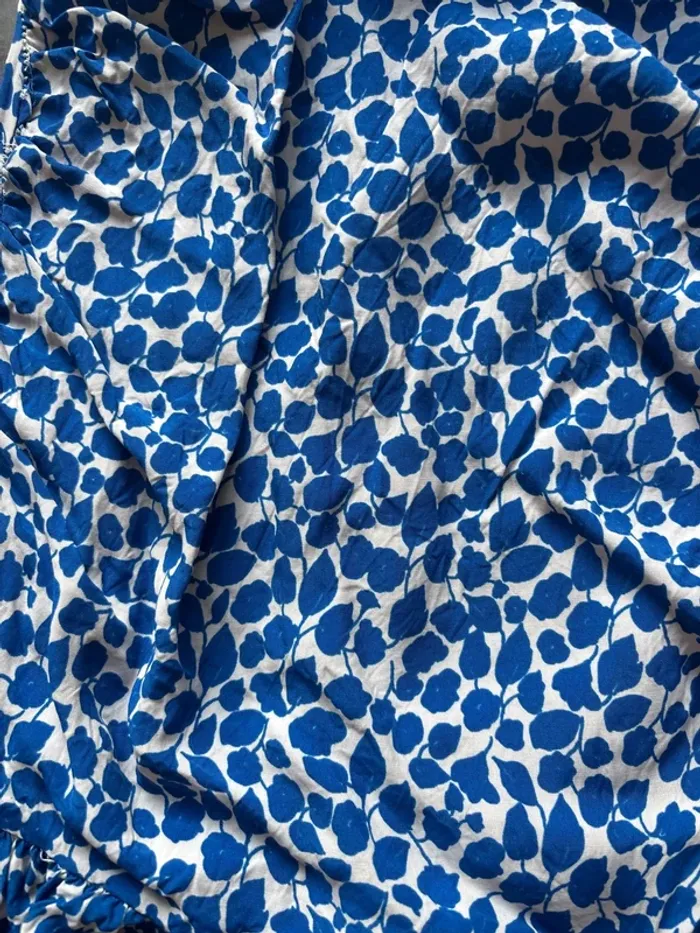 Robe mango bleu et blanche taille L en très bon état - photo numéro 2
