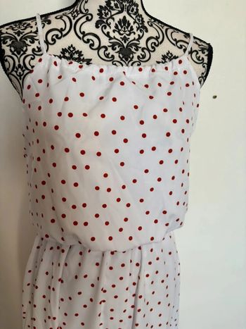 Robe longue et fluide à pois rouge 36/38