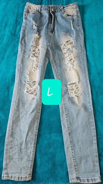 Jeans à trou
