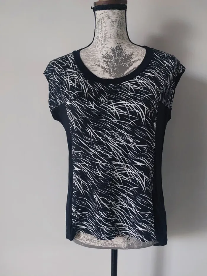 T-shirt fantaisie noir