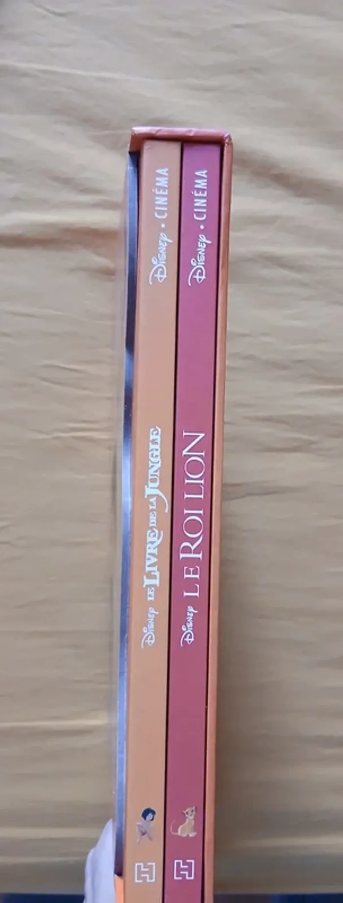 Coffret neuf livres Disney 🦁📚 - photo numéro 3