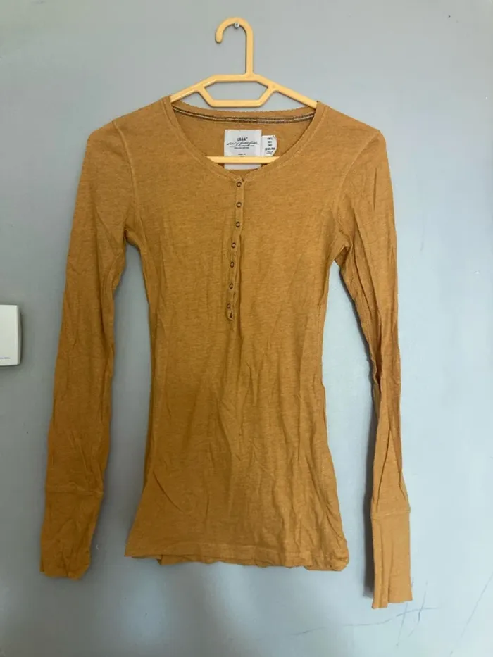 Haut manches longues fines moutarde – H&M – taille 36 / S