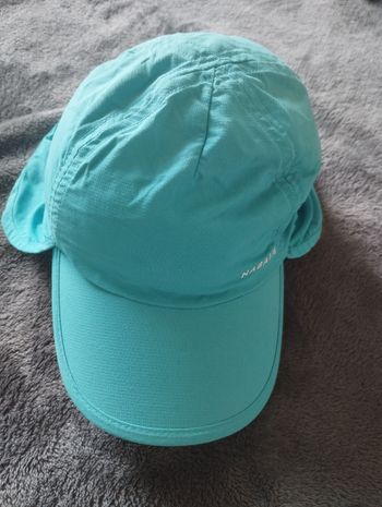 Casquette bébé anti UV Decathlon
