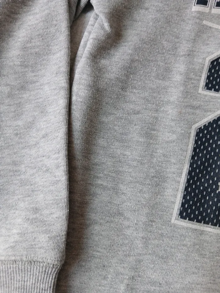 Pull kiabi 8 ans - photo numéro 3