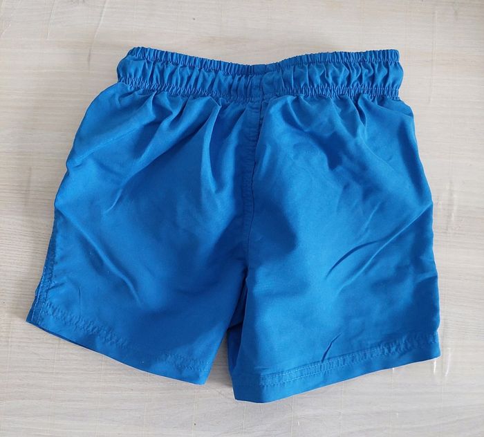 Short bleu turquoise garçon 6/7ans - photo numéro 3