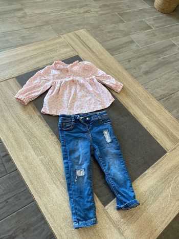 Ensemble jean et blouse 12 mois tape à l’œil