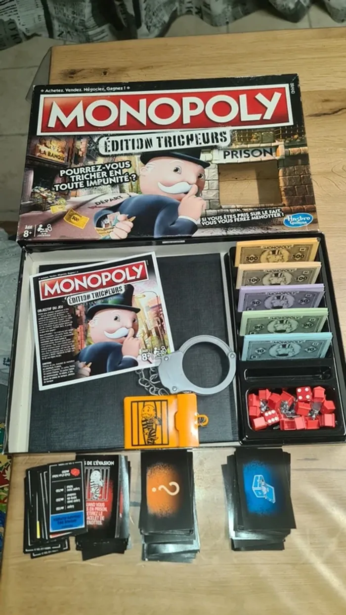 Jeu de société Monopoly Édition Tricheurs des éditions Hasbro,