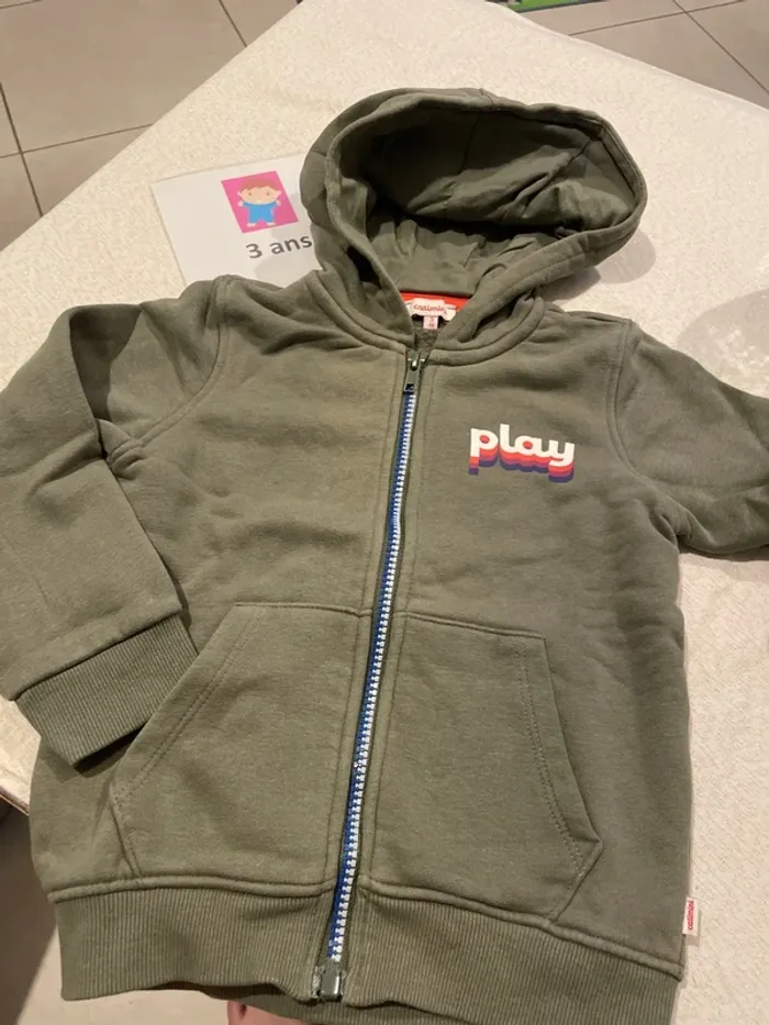 Gilet catimini 3 ans neuf