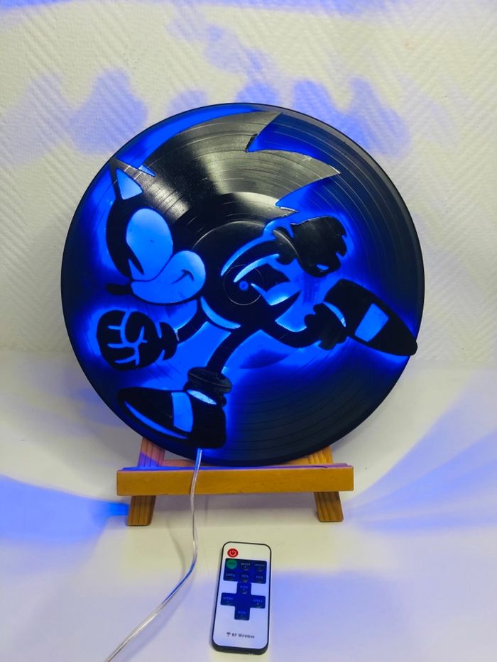 Cadre lumineux sur disque vinyle Sonic