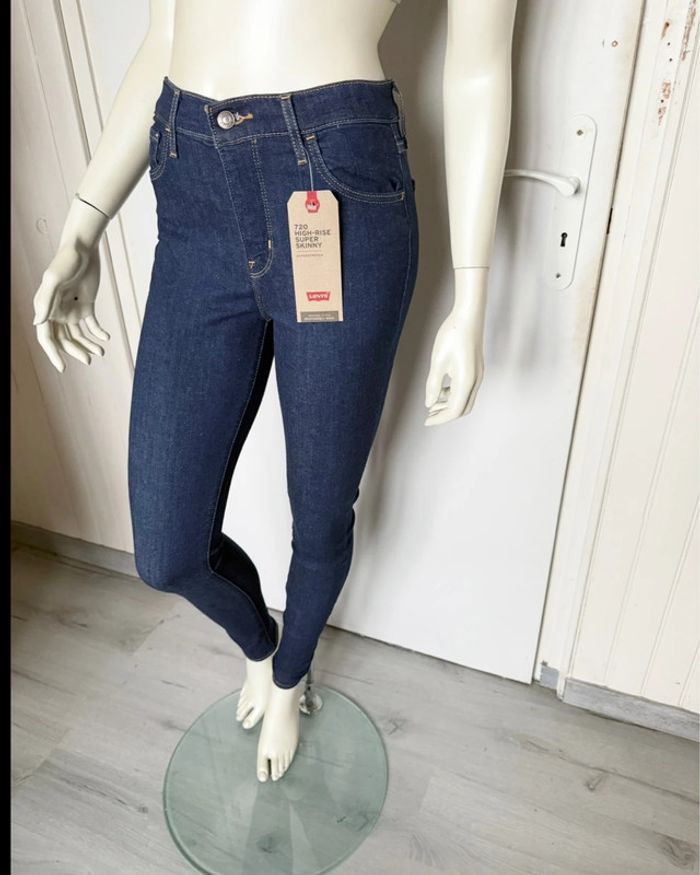 Jean Levi’s 720 Super Skinny – Taille 26/32 – Bleu brut – Neuf avec étiquette - photo numéro 15