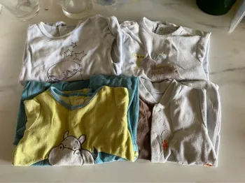 4 pyjamas 12 mois