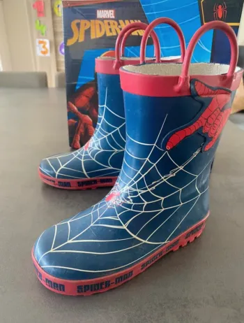 Bottes caoutchouc Spiderman taille 29