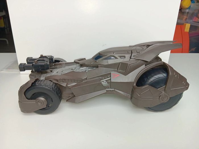 Figurine et véhicule mattel batman et sa voiture taille de la batmobile 35cm batman 15cm - photo numéro 4
