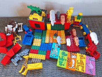 Gros lot de légos duplo 1 er âge (1/3 ans) avec animaux