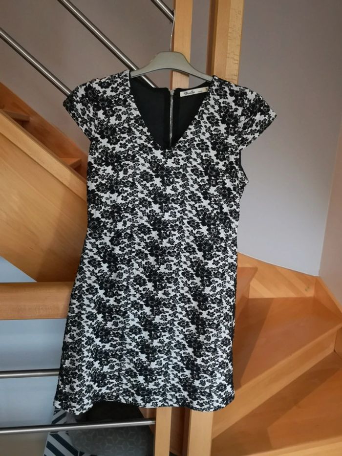 Robe TM