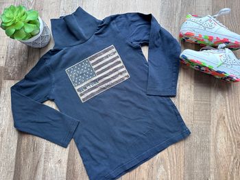 - Haut ML Tape à l’œil  - 8 ans - bon état, trou dans la manche 