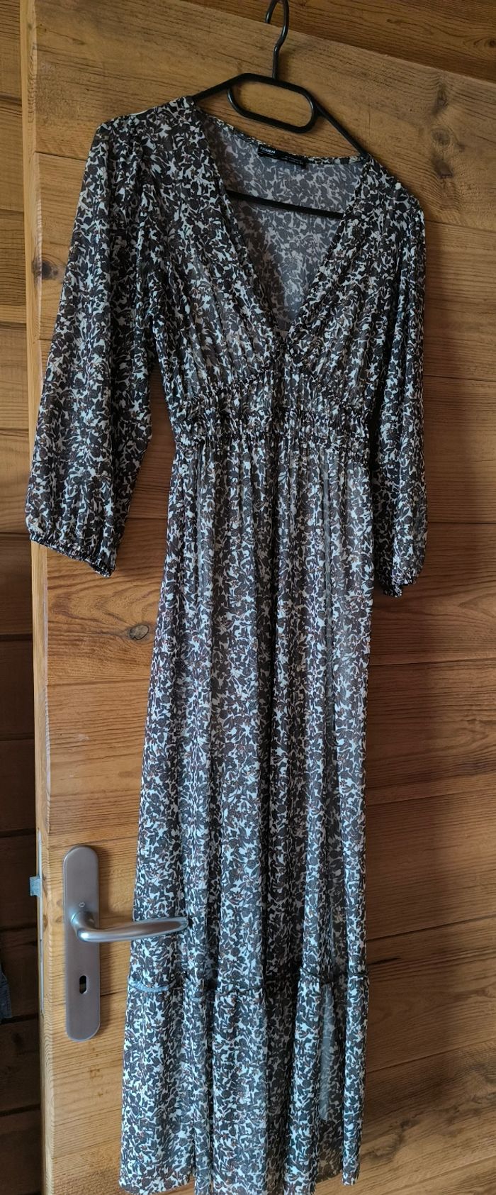 Robe Pull and Bear XS - photo numéro 2