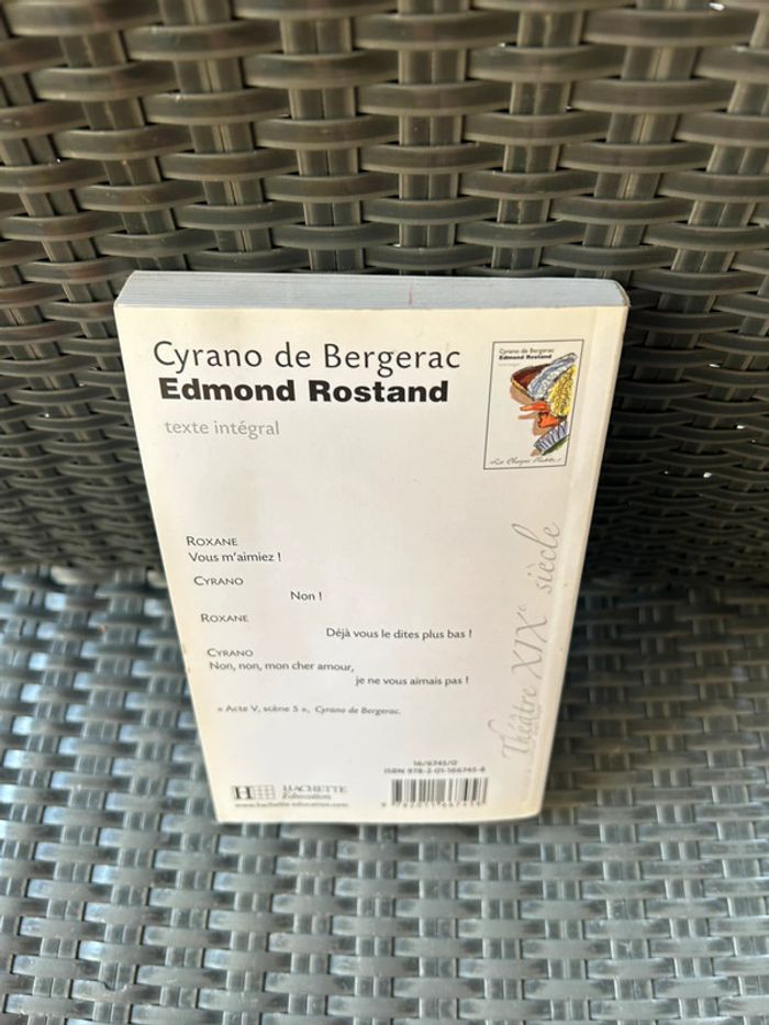 Livre Cyrano de Bergerac Edmond rostand - photo numéro 4