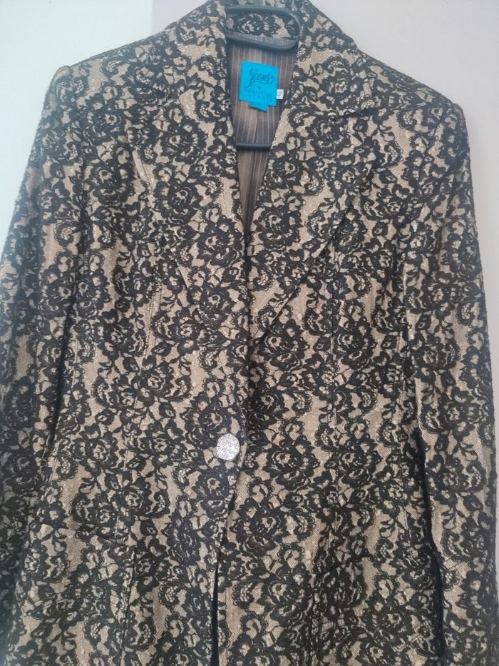 Veste christian Lacroix - photo numéro 3