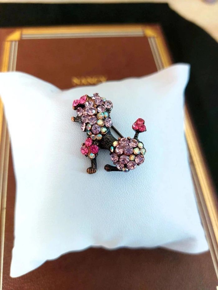 Magnifique broche chien avec pierres rose caniche - photo numéro 5