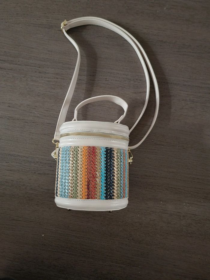 Sac bandoulière cylindre coloré