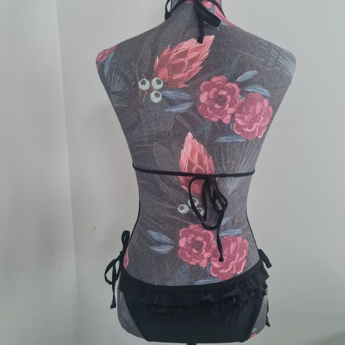 Maillot de bain noir - photo numéro 3